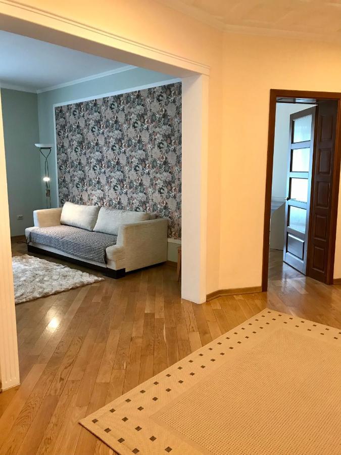 צ'רנוביץ Family Apartment Near The University מראה חיצוני תמונה